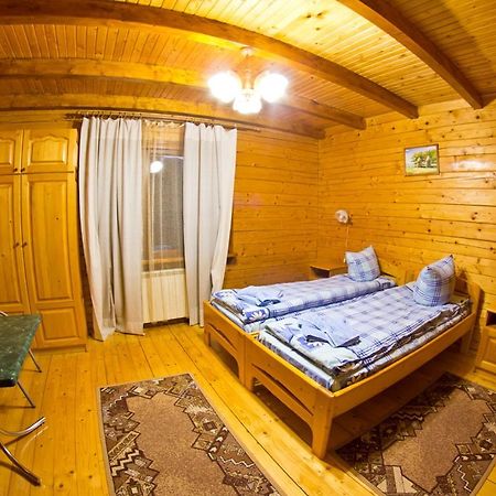 Hotel Edelweiss Carpathians Myhove Extérieur photo