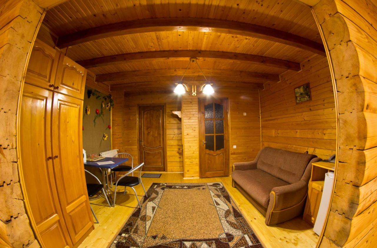 Hotel Edelweiss Carpathians Myhove Extérieur photo