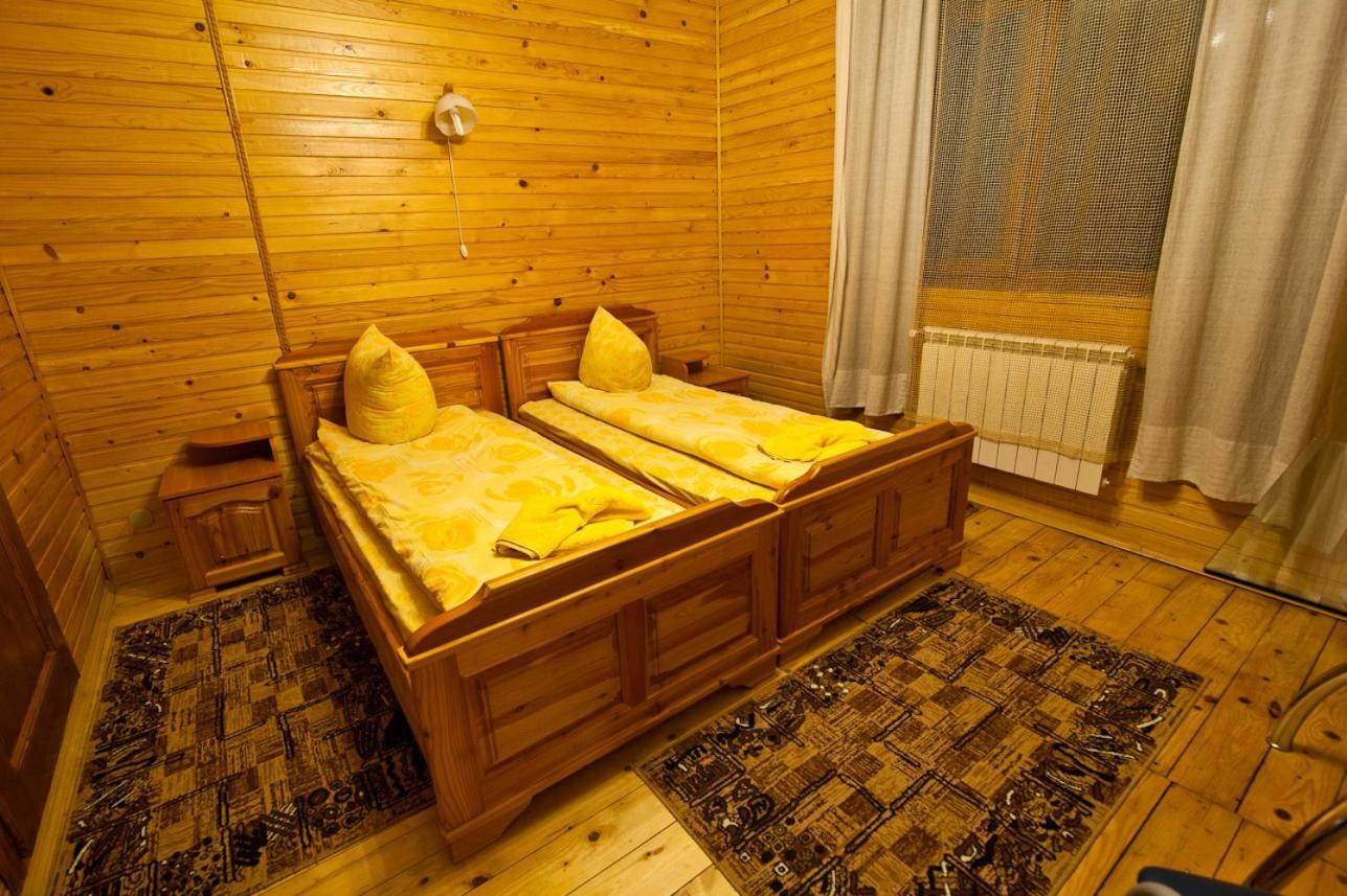 Hotel Edelweiss Carpathians Myhove Extérieur photo