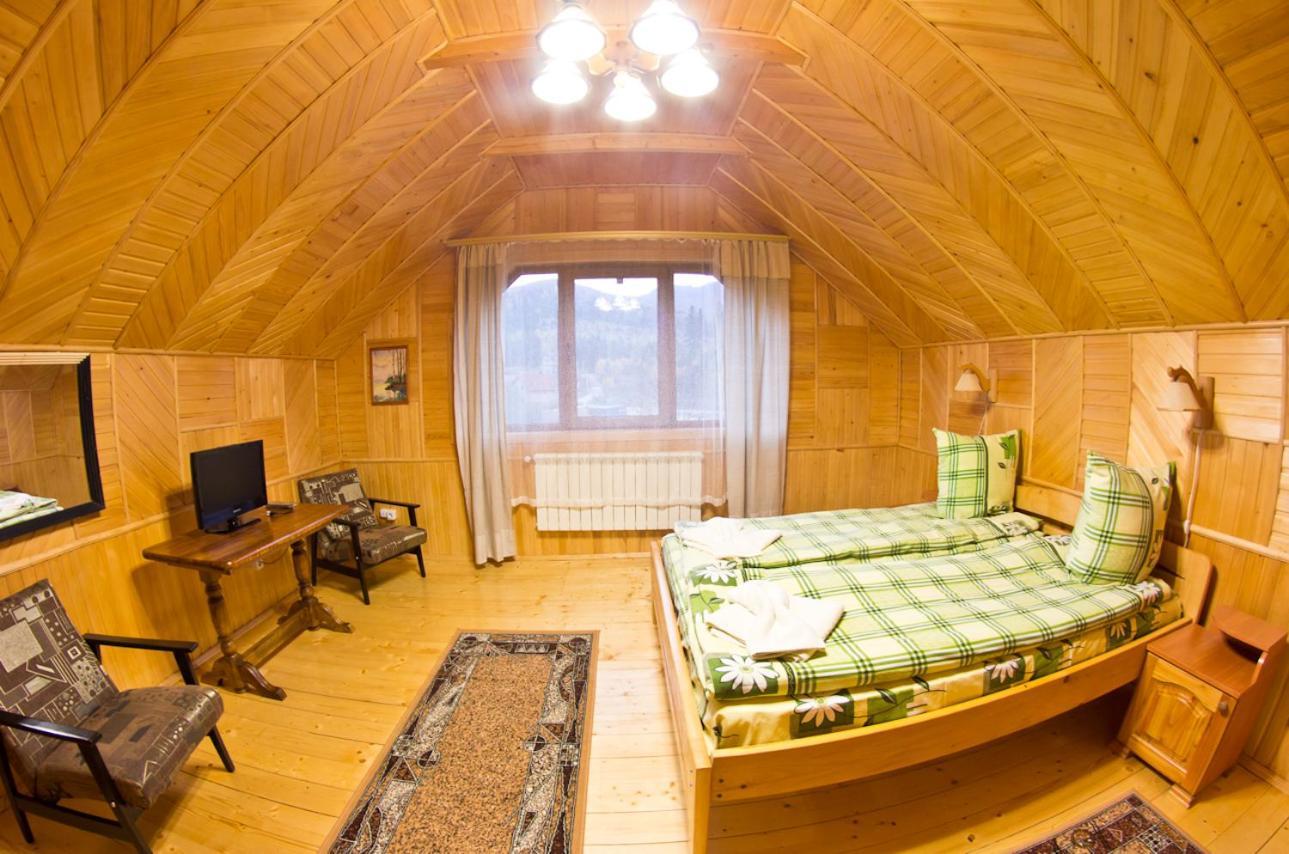Hotel Edelweiss Carpathians Myhove Extérieur photo