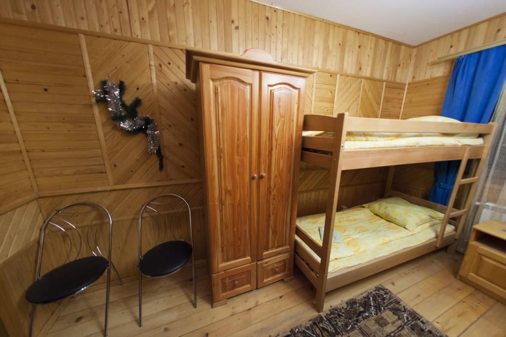 Hotel Edelweiss Carpathians Myhove Extérieur photo